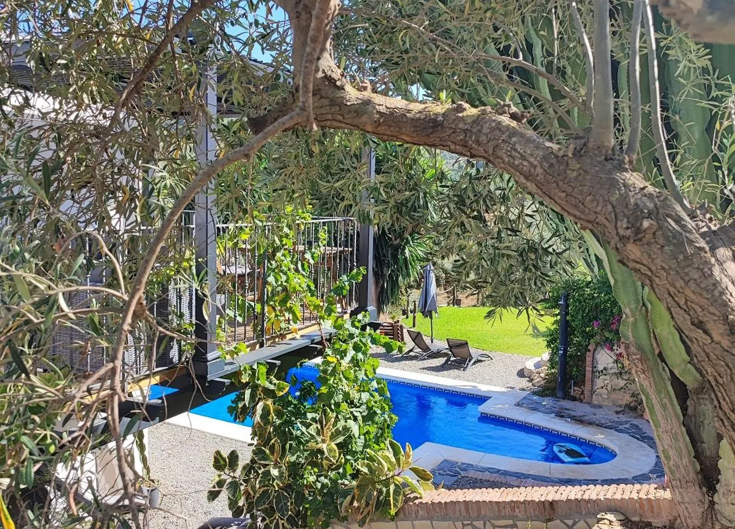 Daire Garden Apartment, Cortijo Fruitful Hills Coín