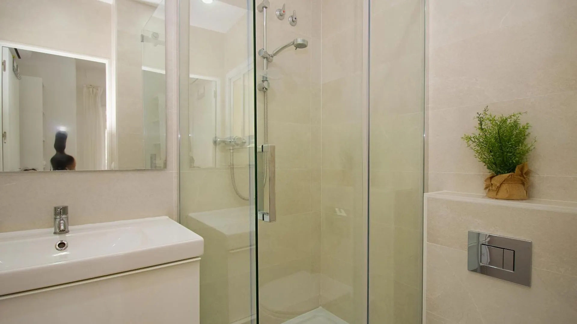 Garden Apartment, Cortijo Fruitful Hills Coín İspanya